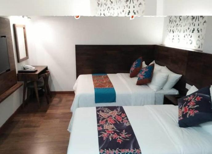 קוצ'ינג Serapi Hotel מראה חיצוני תמונה
