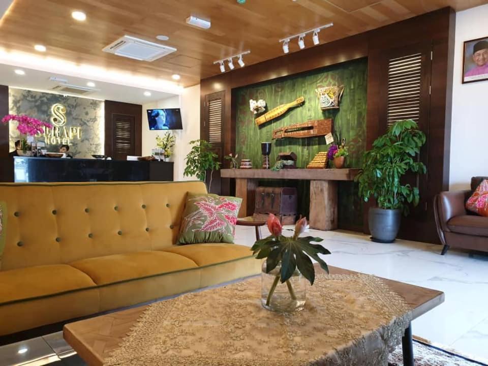 קוצ'ינג Serapi Hotel מראה חיצוני תמונה